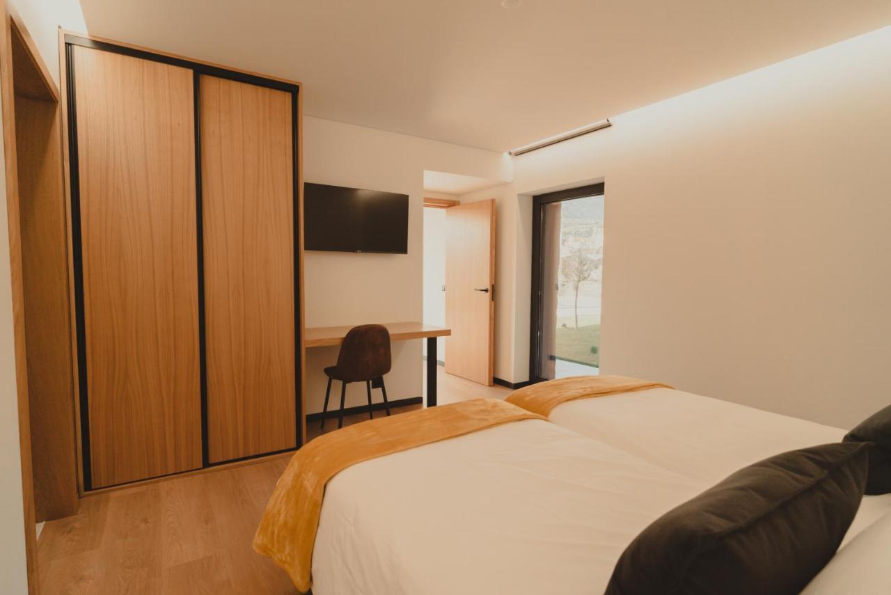 Empreendimento Serra Cortes do Meio ภายนอก รูปภาพ